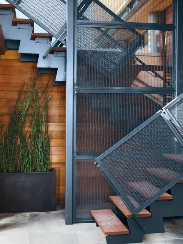 Ограждения из металла лофт 3